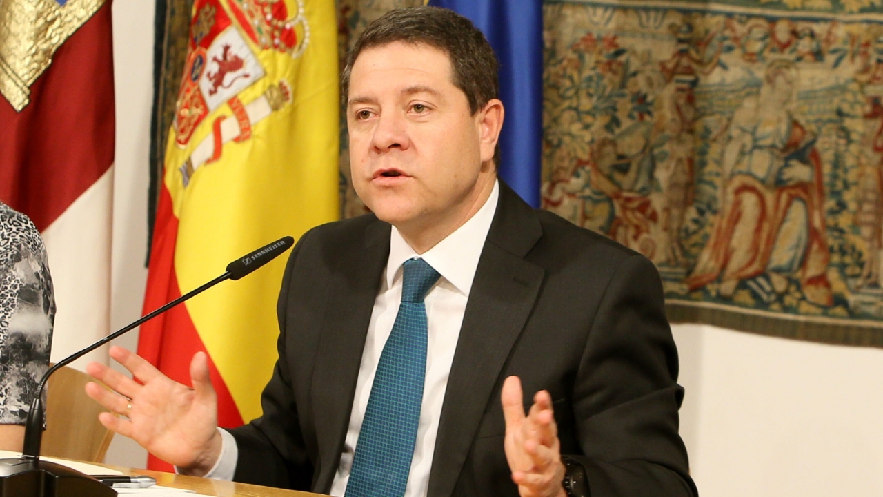 Los presupuestos regionales para 2016 estarán centrados en la recuperación económica y social y eliminarán las tasas antisociales sin subir el IRPF