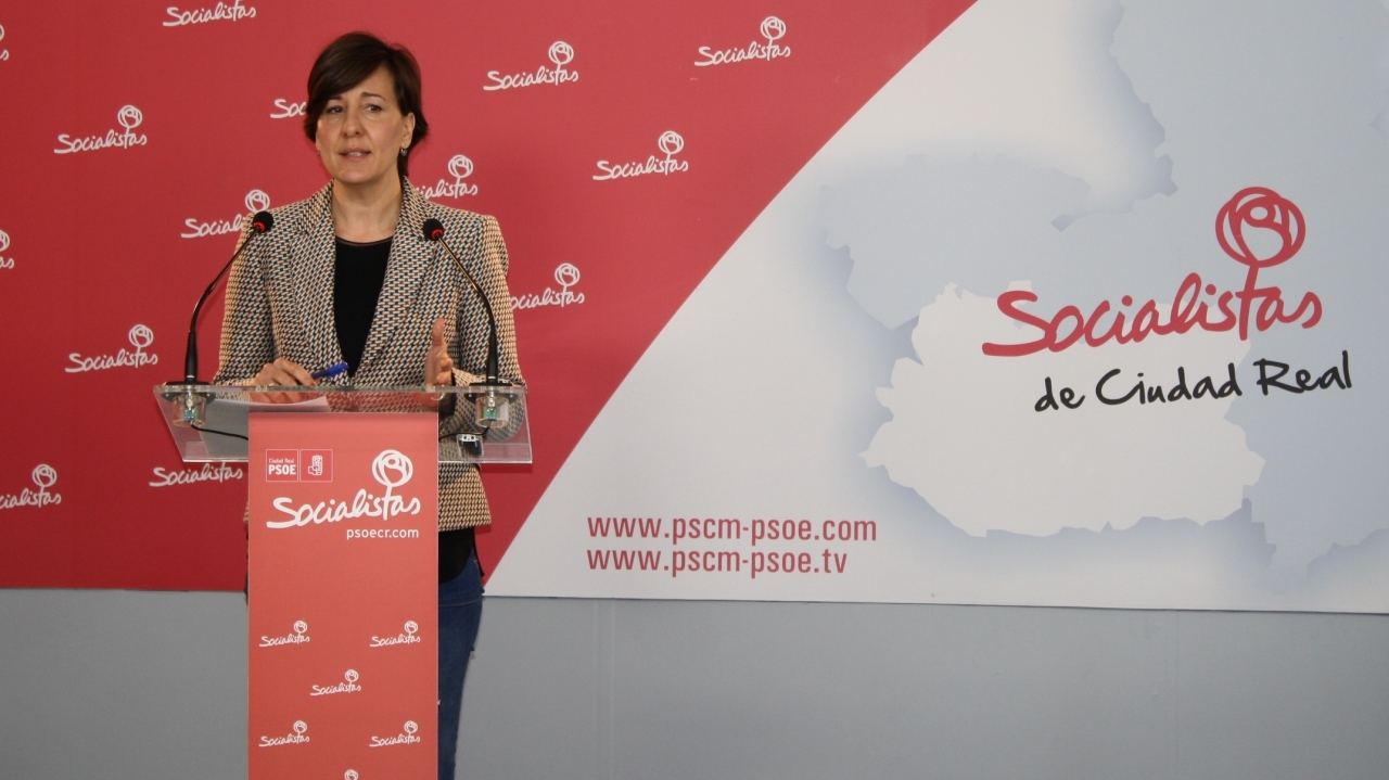 Fernández destaca que con la aprobación del techo de gasto se da "el primer paso para acabar con las políticas de recortes de Cospedal"