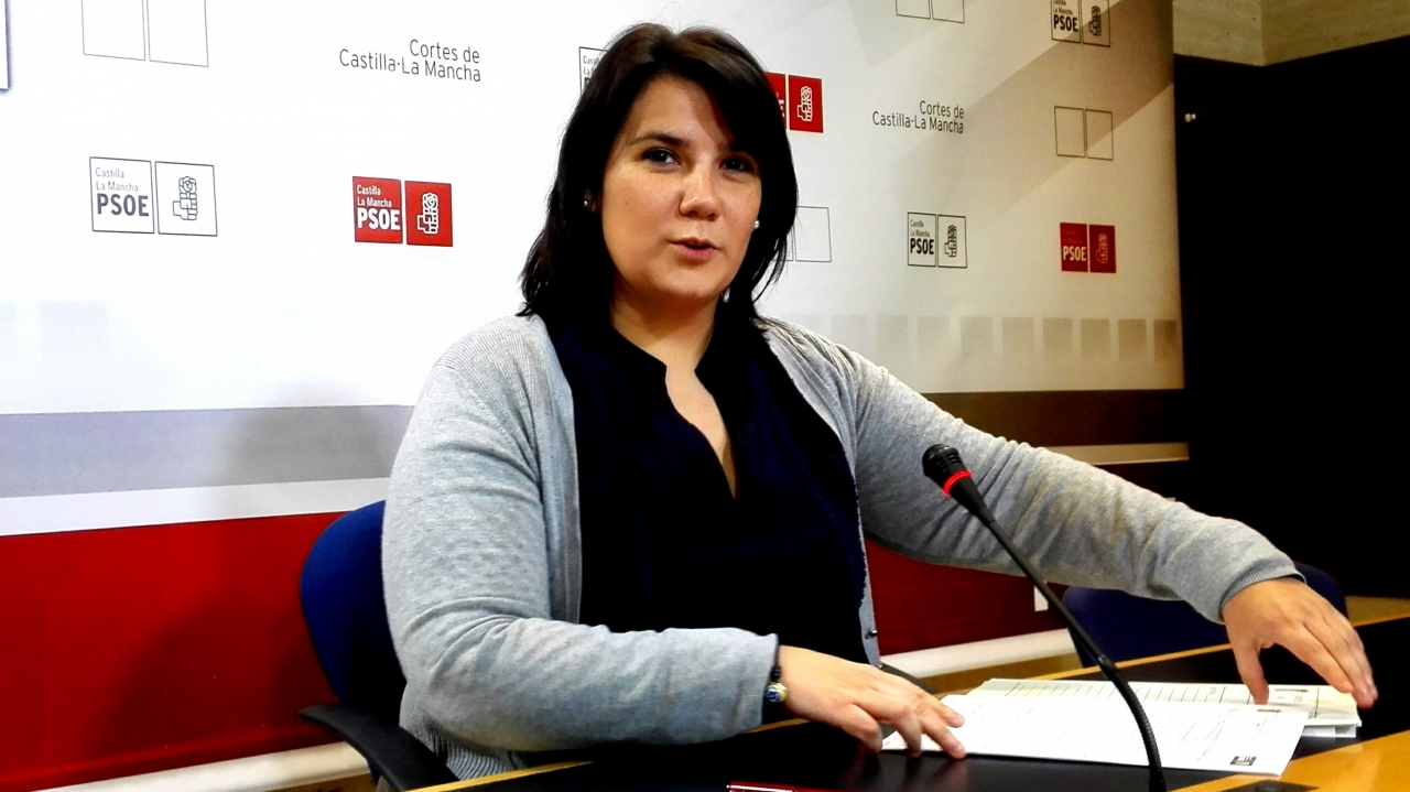 García: "Los presupuestos son por y para las personas y no en contra de ellas como hacía Cospedal"