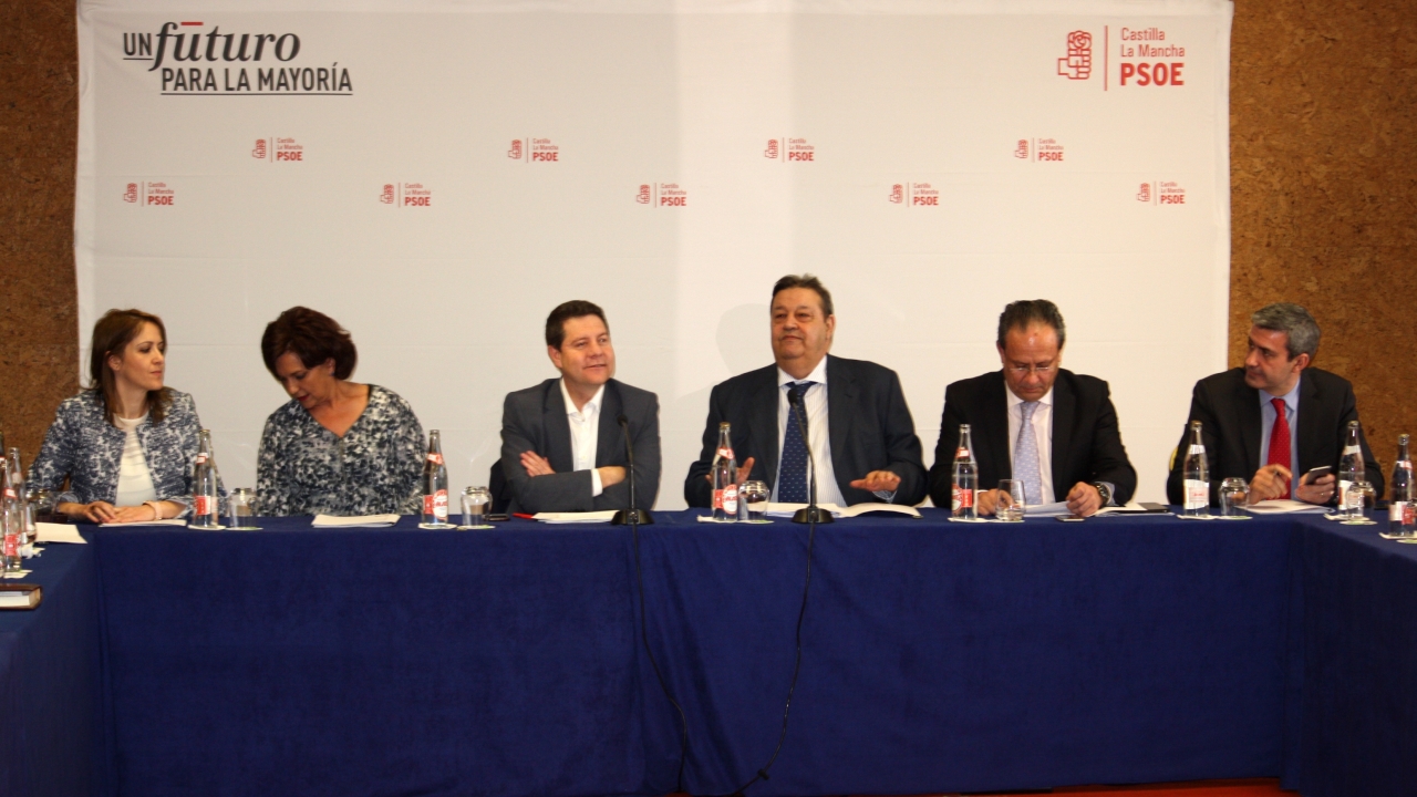 "Que Cospedal imite a Aguirre y dimita para contribuir a la regeneración política del PP"