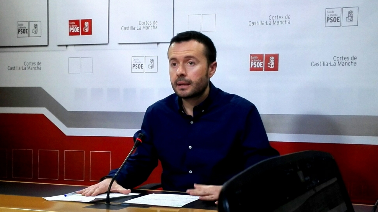 "Mientras el presidente Page trabaja para luchar contra la pobreza, el PP se instala en una oposición de miseria"