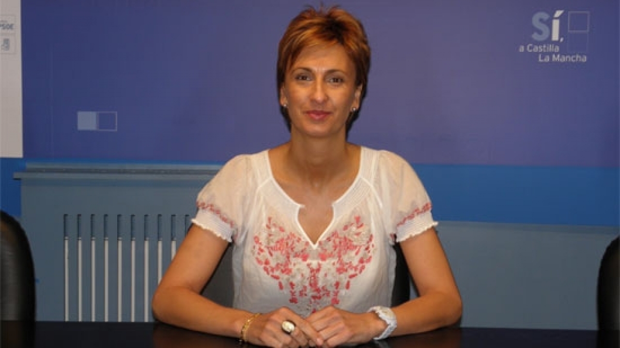 "Es urgente acabar con las subidas de tasas y el recorte en becas que ejecutó el gobierno del PP"