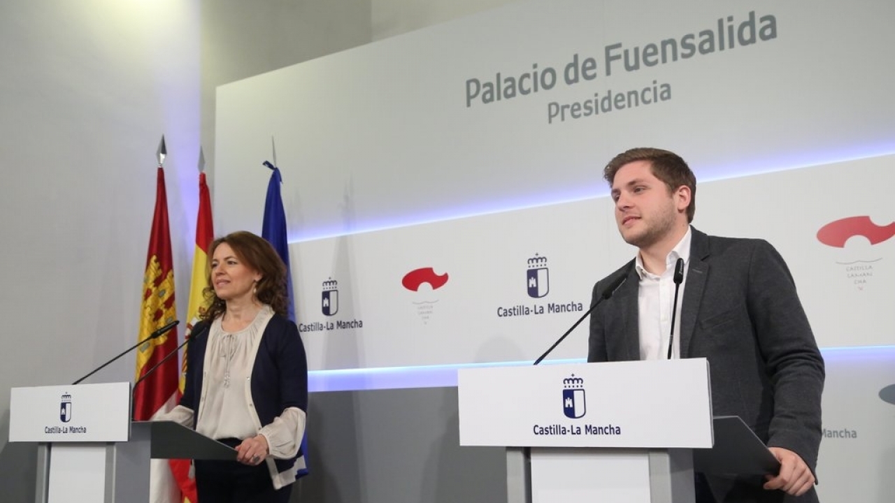 El Gobierno regional considera una "venganza política" de Cospedal el recurso de Rajoy contra la jornada laboral de 35 horas
