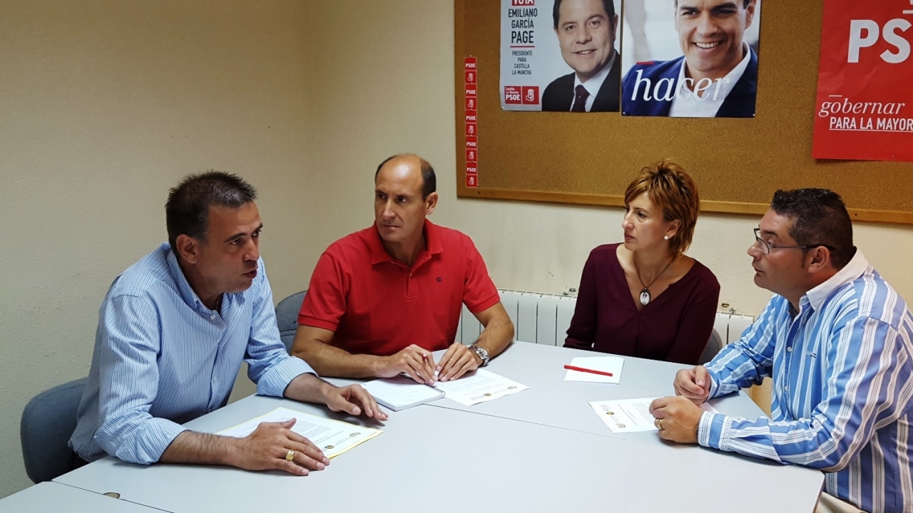 Sahuquillo y Galiano conocen las demandas de las asociaciones profesionales de mandos de la Guardia Civil