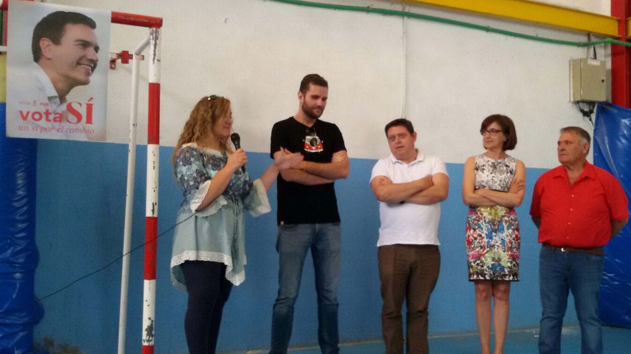 Los socialistas pedimos el voto para acabar con los recortes, la reforma laboral y los copagos del PP