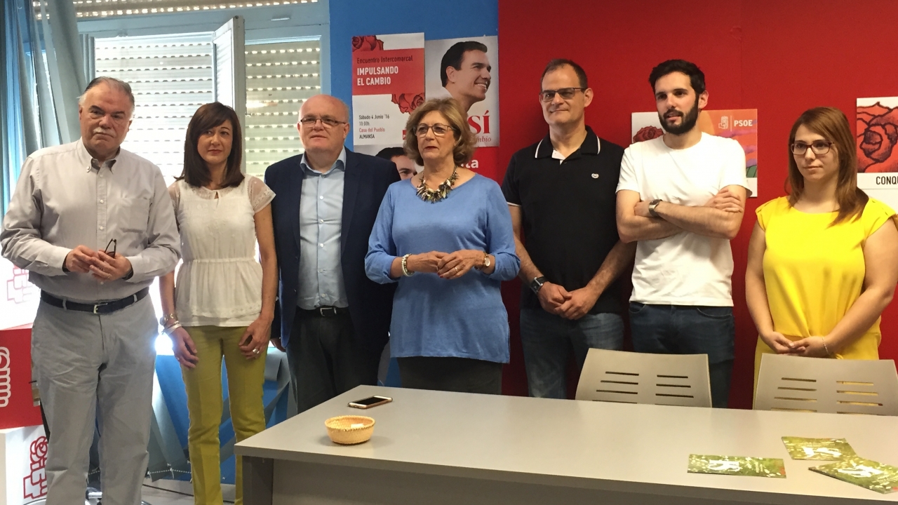 "Núñez debería romper la fotografía de Cospedal en mil pedazos  tras suprimir planes de empleo y recortar en servicios sociales"