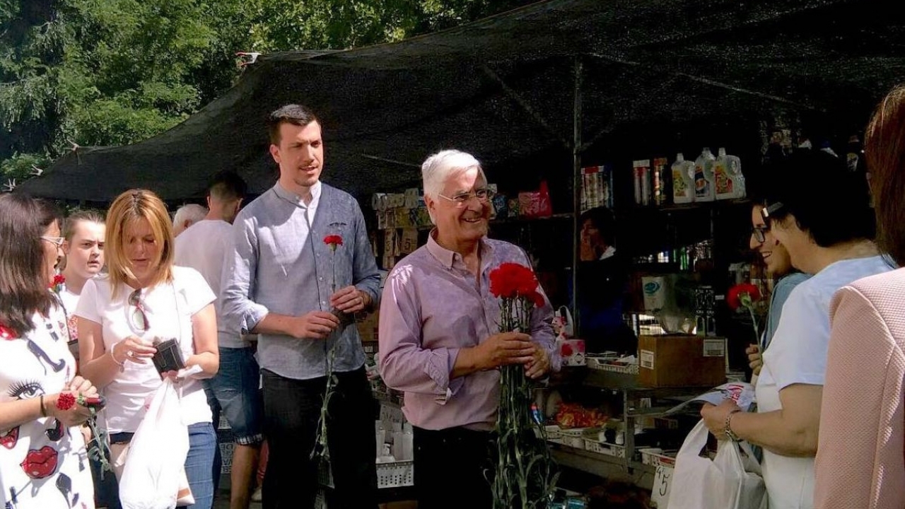 Barreda asegura que "sólo el PSOE apuesta por el empleo de calidad y por la formación que permita aspirar a un futuro mejor"