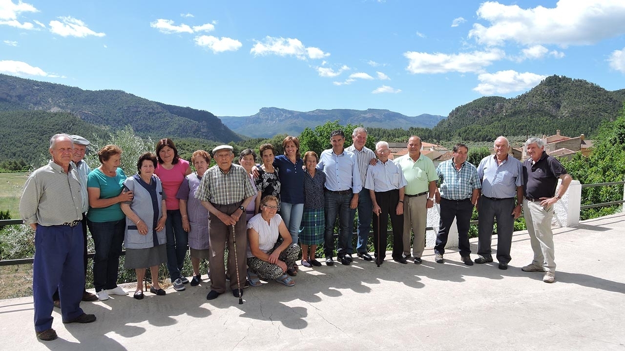 "El PSOE garantiza los servicios esenciales en el medio rural"