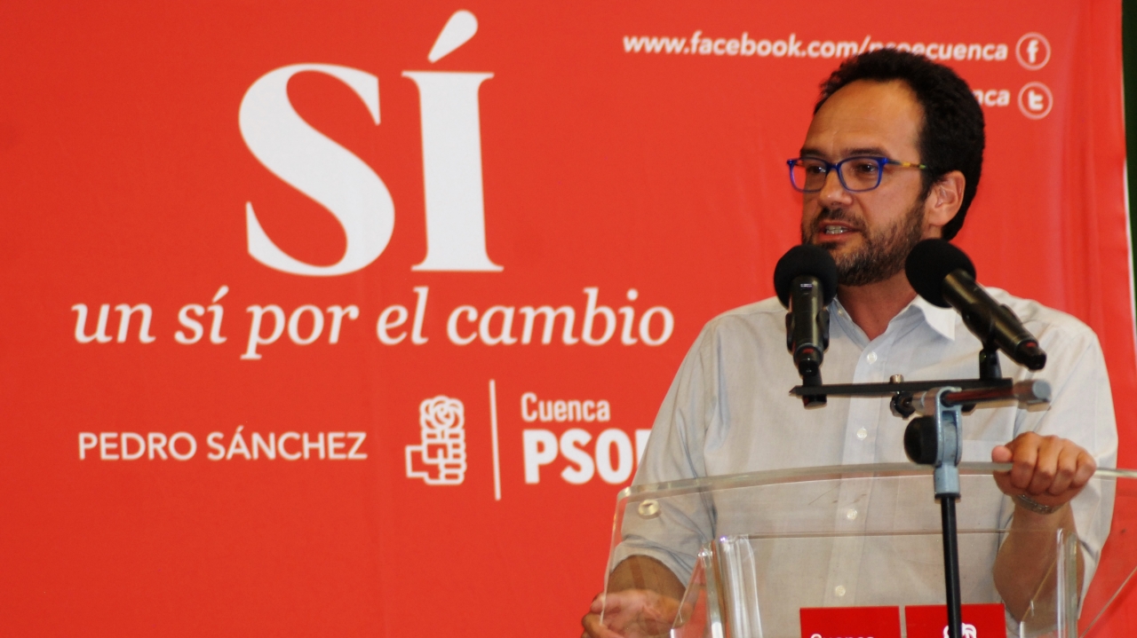Antonio Hernando: "Hay que acabar con la idea del PP de que hemos vivido por encima de nuestras posibilidades"
