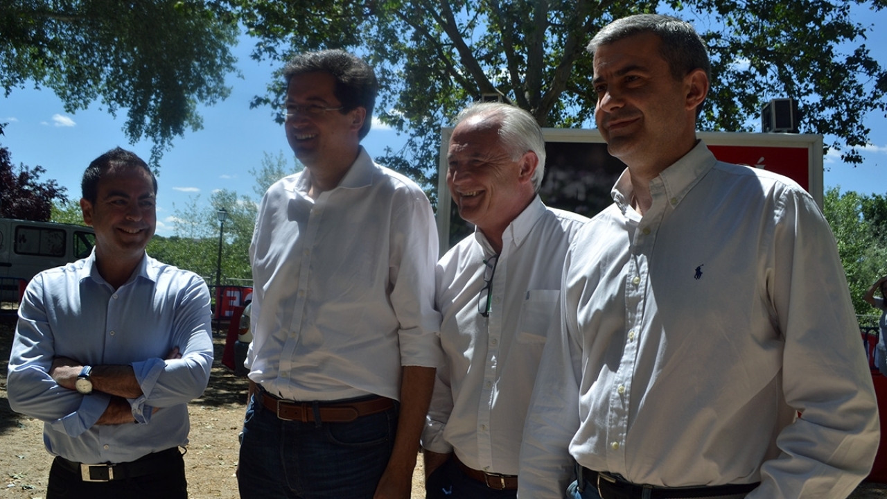 López pide el voto para el PSOE "porque es el partido que ha levantado el bienestar en este país y el único capaz de mantenerlo"