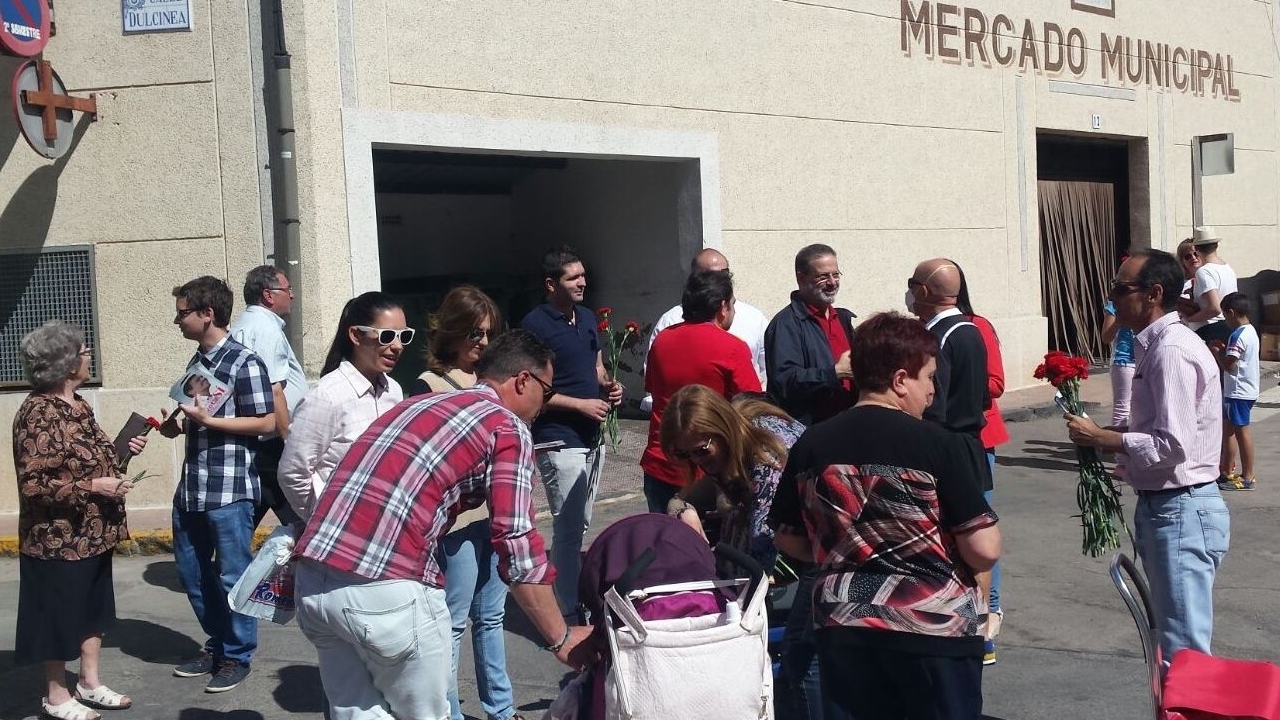 De Lara reitera el firme compromiso del PSOE con los agricultores y con el desarrollo del medio rural