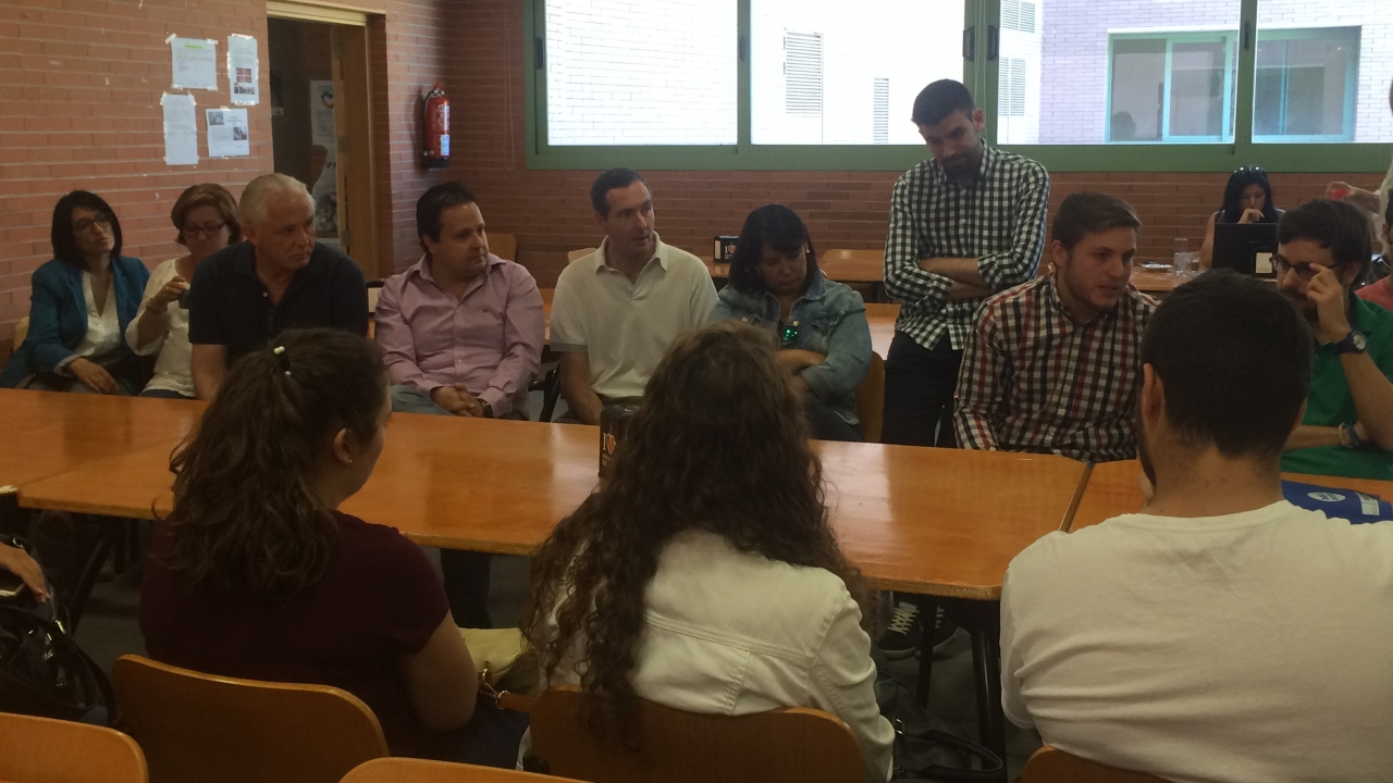 Hernando: "España no necesita superar siglas ni personas, sino la pobreza, la desigualdad, el machismo o la homofobia"