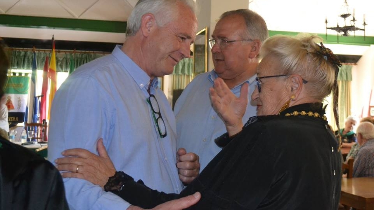 Camacho: "El PSOE seguirá luchando para que la igualdad entre hombres y mujeres sea real y no solo legal"