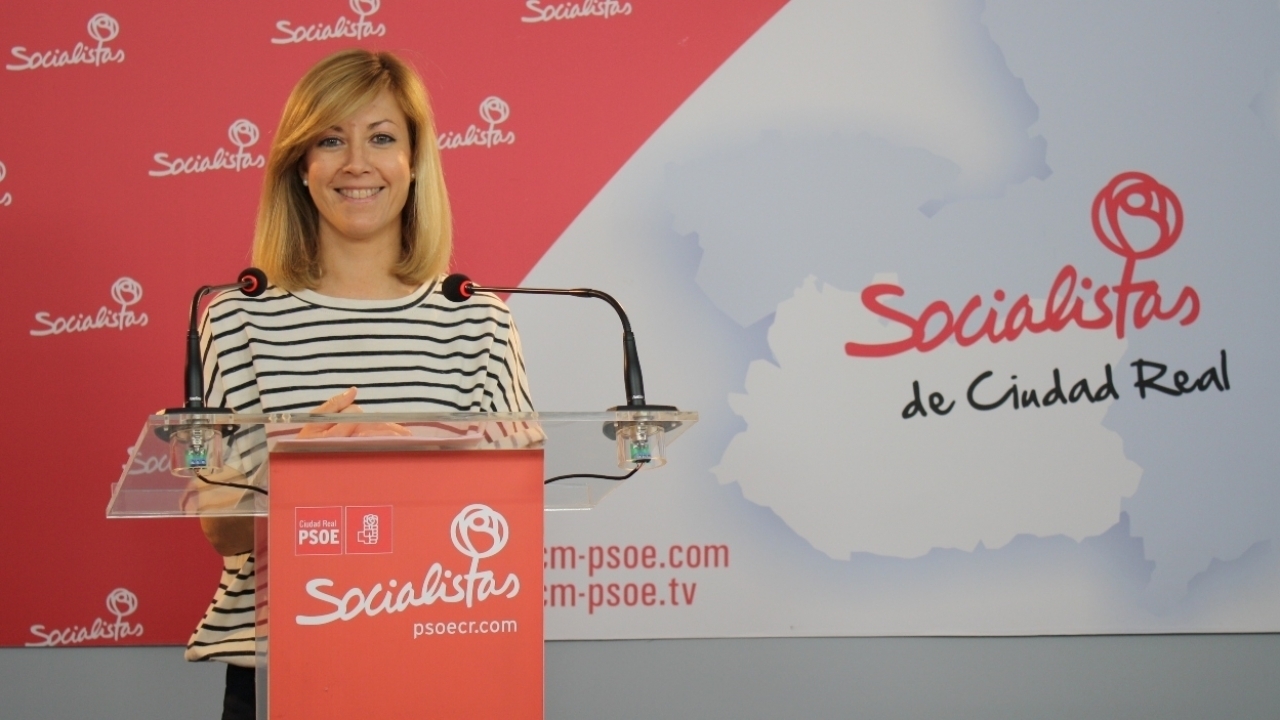 "Que los dirigentes del PP no engañen porque este verano habrá más camas abiertas en los hospitales y más profesionales sanitarios trabajando"