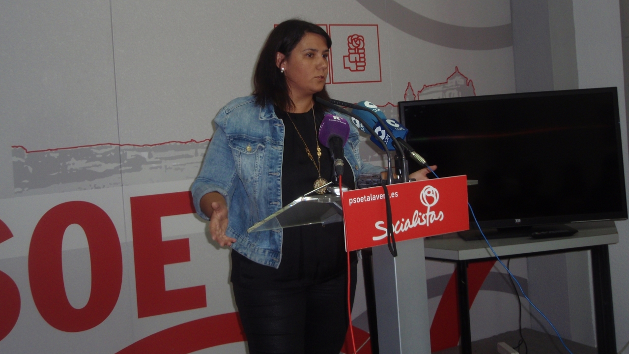 "El gobierno regional está poniendo medios, ganas y trabajo para reducir las listas de espera en sanidad, y para beneficiar a los ciudadanos"