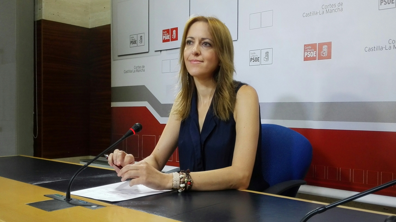 "Después de desmantelar la educación pública, el PP debería exigir menos y dejar trabajar al gobierno que está recuperándola"