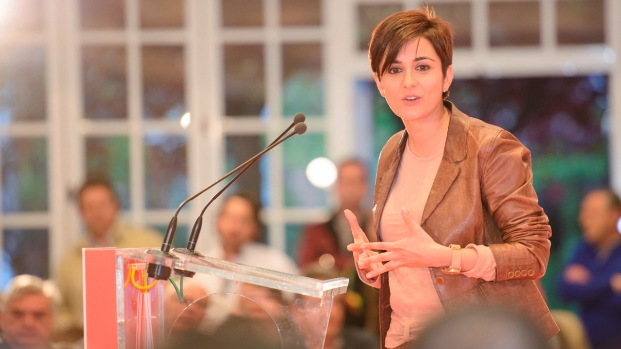 "A Rosa Romero le decimos que forme gobierno con los nacionalistas e independentistas que la apoyaron para ser vicepresidenta del Congreso"