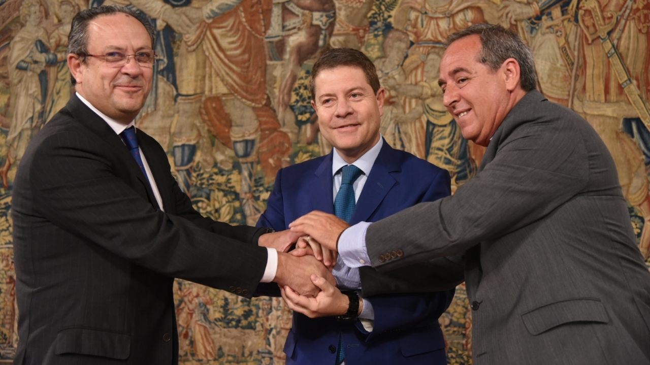 García-Page: "Los presupuestos de 2017 contemplan el doble de avances sociales y económicos que los de 2016"