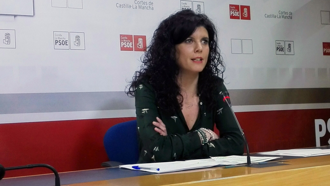 "Se trabaja y mucho en las Cortes para recuperar los derechos que los castellano-manchegos perdimos con Cospedal"