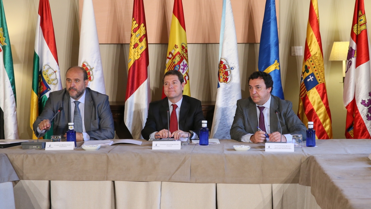 El Gobierno regional recupera los autobuses directos diarios de Guadalajara-Toledo y Cuenca-Toledo