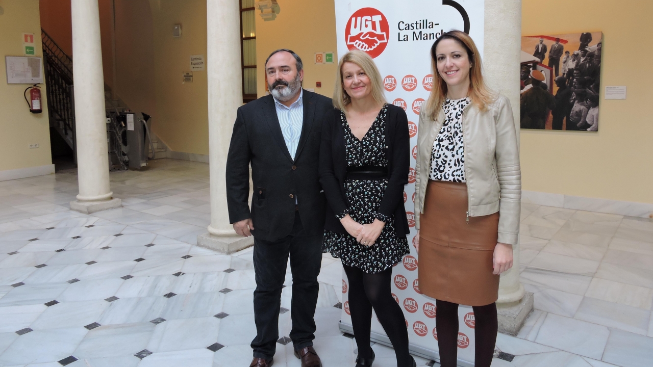 Maestre: "Hay que blindar el sistema de garantía social y las pensiones gobierne quien gobierne"