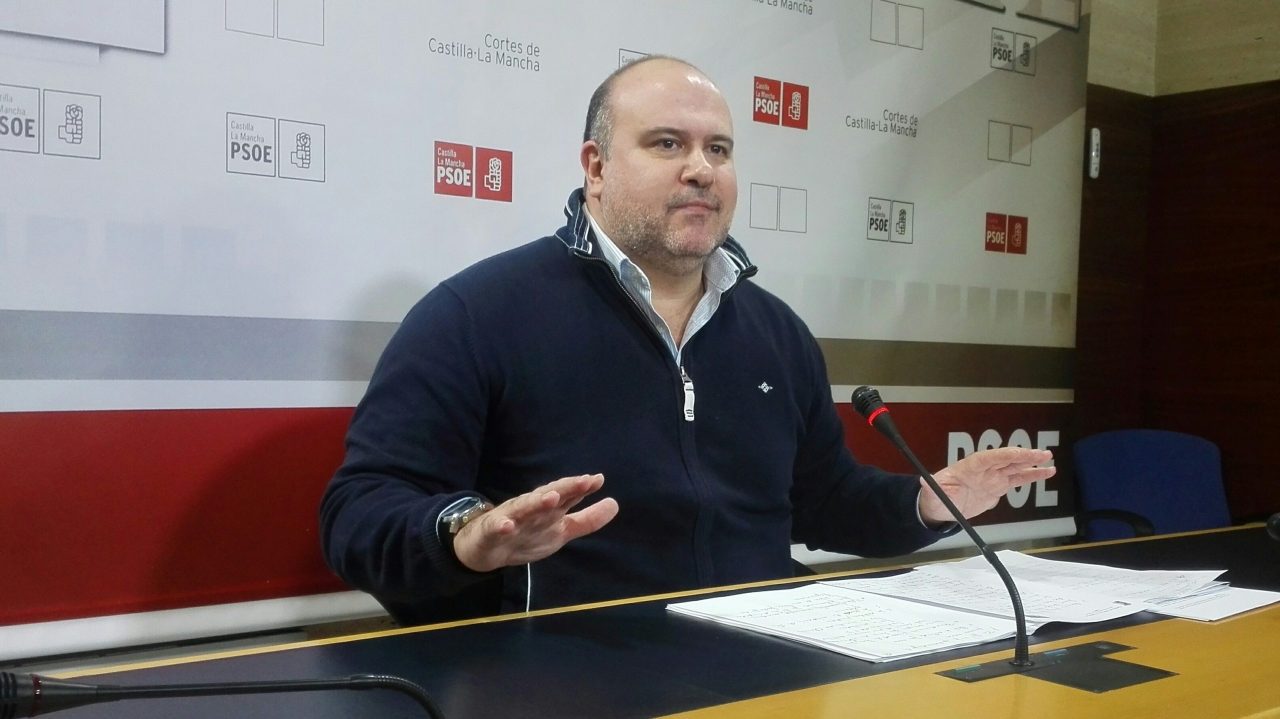 "Los que ahora montan el circo con el hospital de Toledo, lo paralizaron y pagaron cifras millonarias por ello"