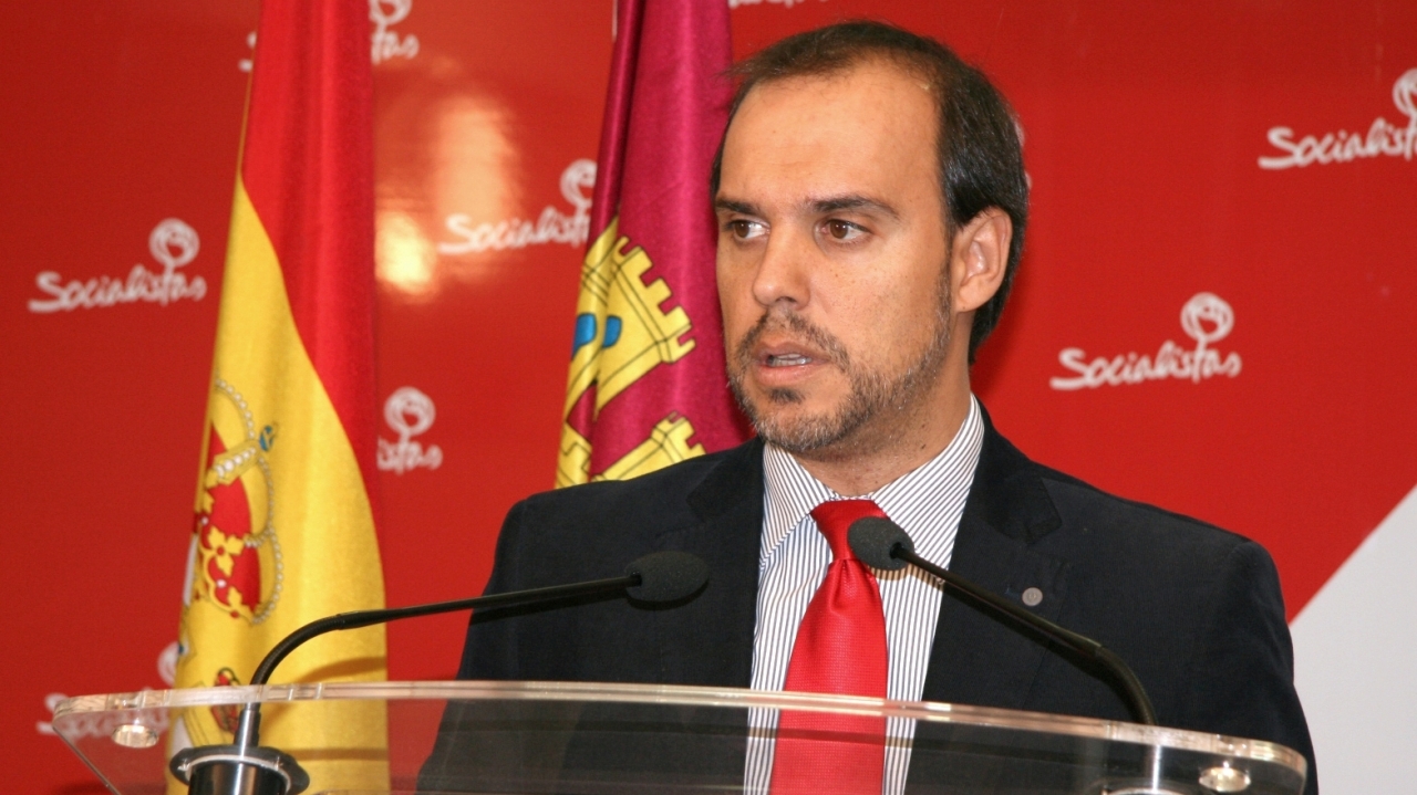 "Sánchez-Seco llega cerrando cuarteles y anulando inversiones vitales para Guadalajara"