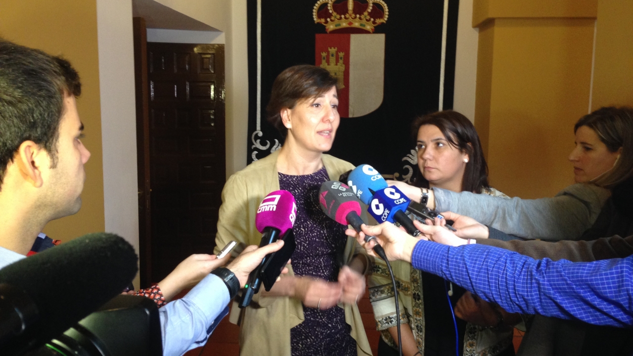 "No entendemos que Podemos haya votado una resolución del PP sobre sanidad que solo busca limpiar la imagen de Cospedal"