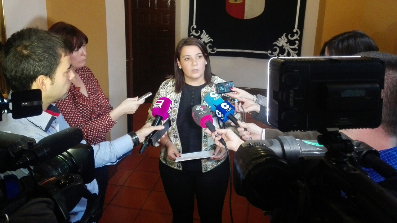 "La tendencia interanual es positiva, el paro desciende por encima de la media nacional"