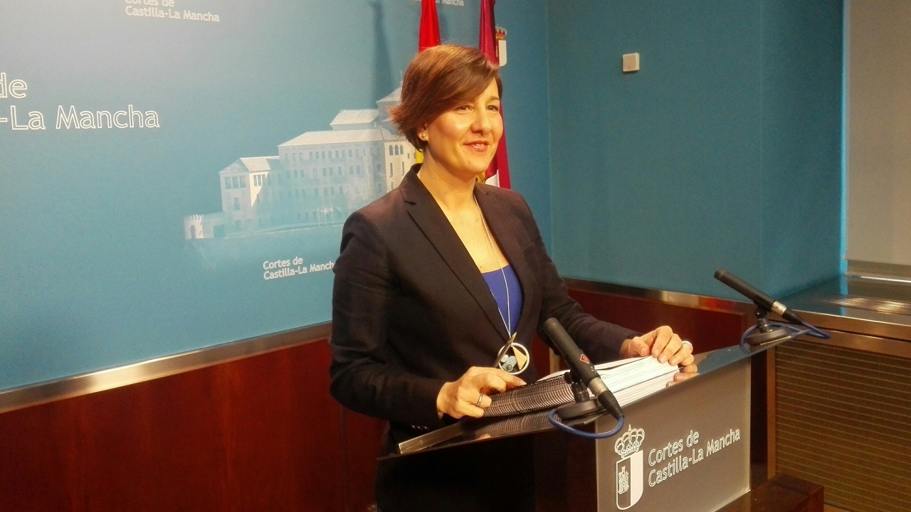 "Los agricultores ecológicos deberían manifestarse ante la sede del PP porque fue Cospedal quien causó el problema"