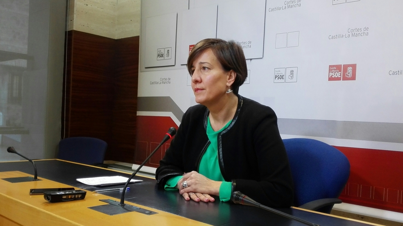 Blanca Fernández califica los Presupuestos regionales como "una apuesta por los sectores público y primario tras los brutales recortes de Cospedal"