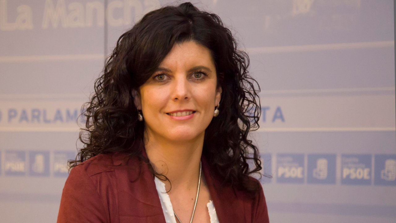Josefina Navarrete: &quot;Espero que PP y Podemos recapaciten para no dinamitar la cultura en la región y la provincia&quot;