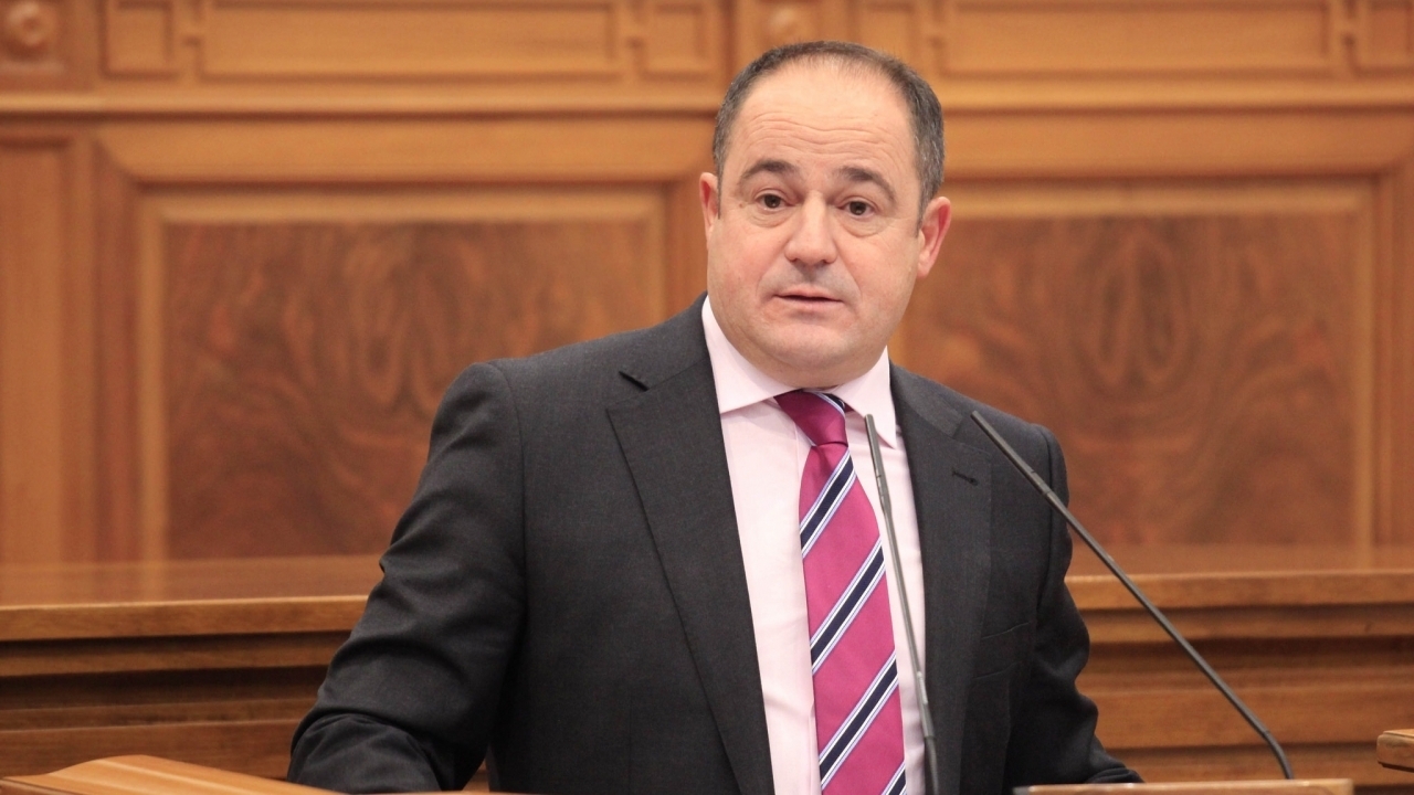 "El gobierno del PP duplicó la deuda, incumplió el déficit y encima destrozó los servicios públicos"