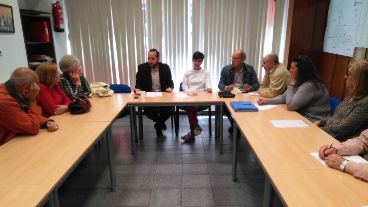 El PSOE de Puertollano traslada a la FASVEP su compromiso y el del Gobierno regional para que el nuevo Hospital "sea una realidad cuanto antes"