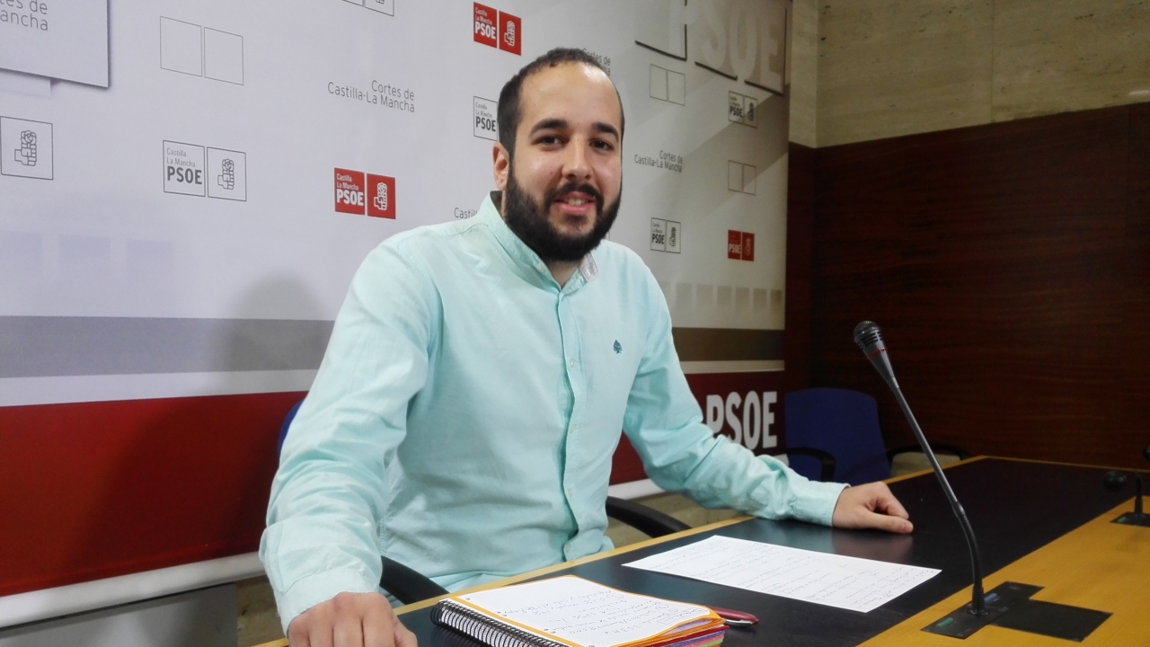 "Frente a la palabrería y las mentiras del PP, gestión, nuevos servicios y dedicación exclusiva del presidente García-Page"