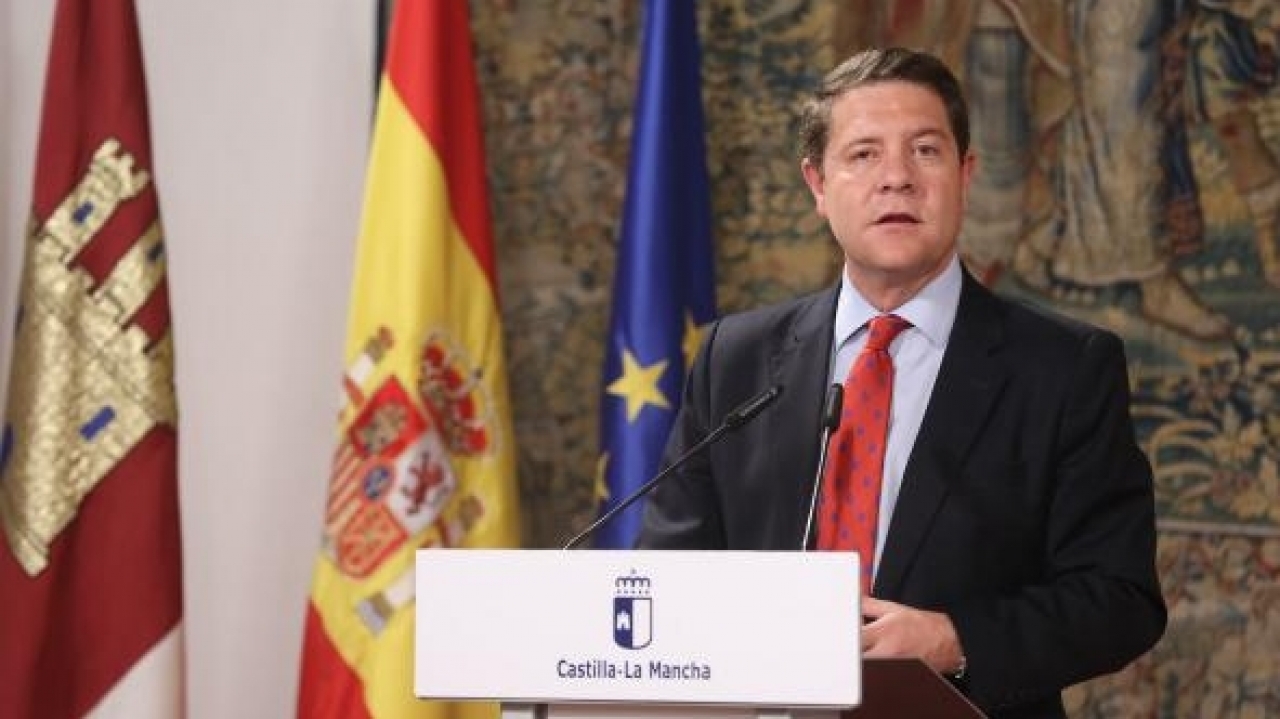 García-Page anuncia un principio de acuerdo con Podemos para dar "certidumbre a la ciudadanía y renovar el pacto para reconstruir lo destrozado por el PP"