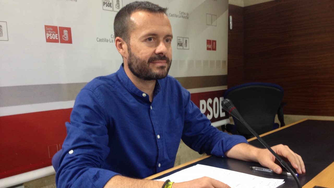 "El único objetivo de los dirigentes del PP es intentar paralizar la región al pretender bloquear, otra vez, los presupuestos de 2017"