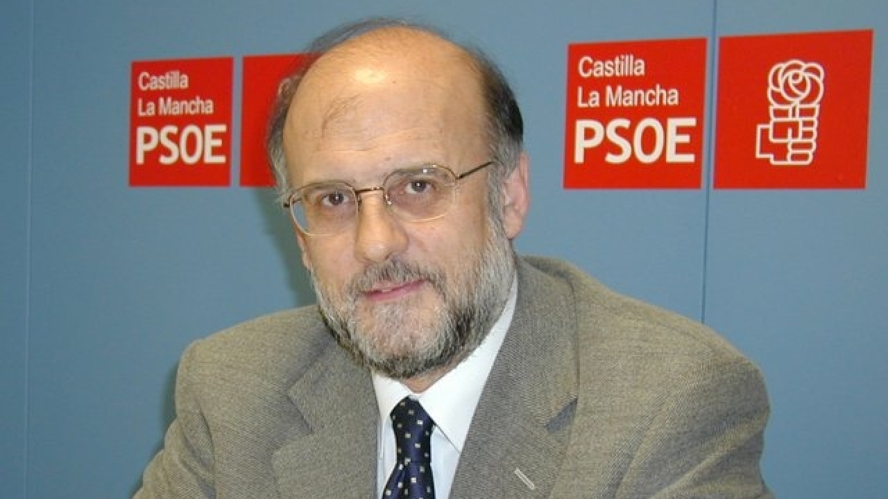 "Los que ahora piden dimisiones de los que están recuperando CMM son los mismos que aplaudían cuando Villa y Cospedal la destrozaban"