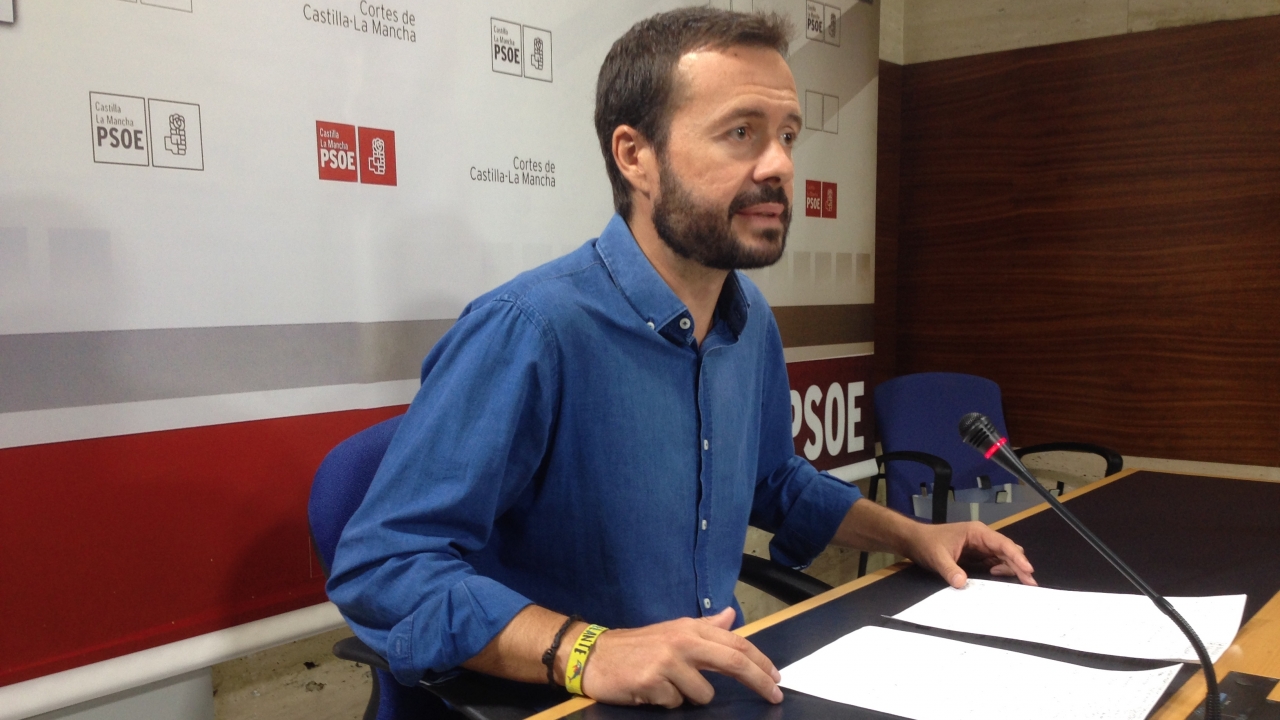 "Mientras el PP se radicaliza cada día más, nosotros seguimos trabajando aún más por las personas y por recuperar a C-LM"