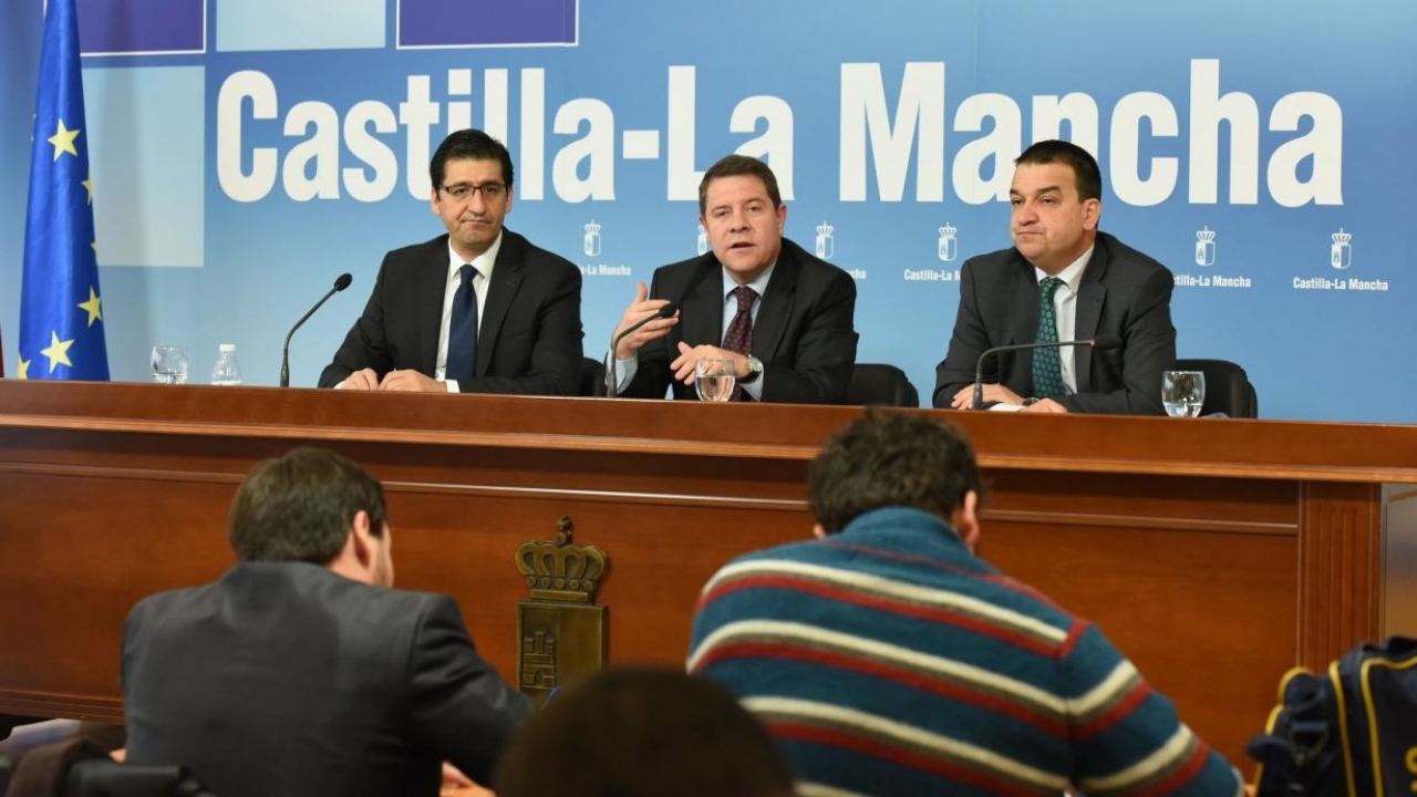 C-LM aprobará en 2018 una iniciativa legislativa instando al Gobierno central a priorizar el uso del 100% de las desalinizadoras