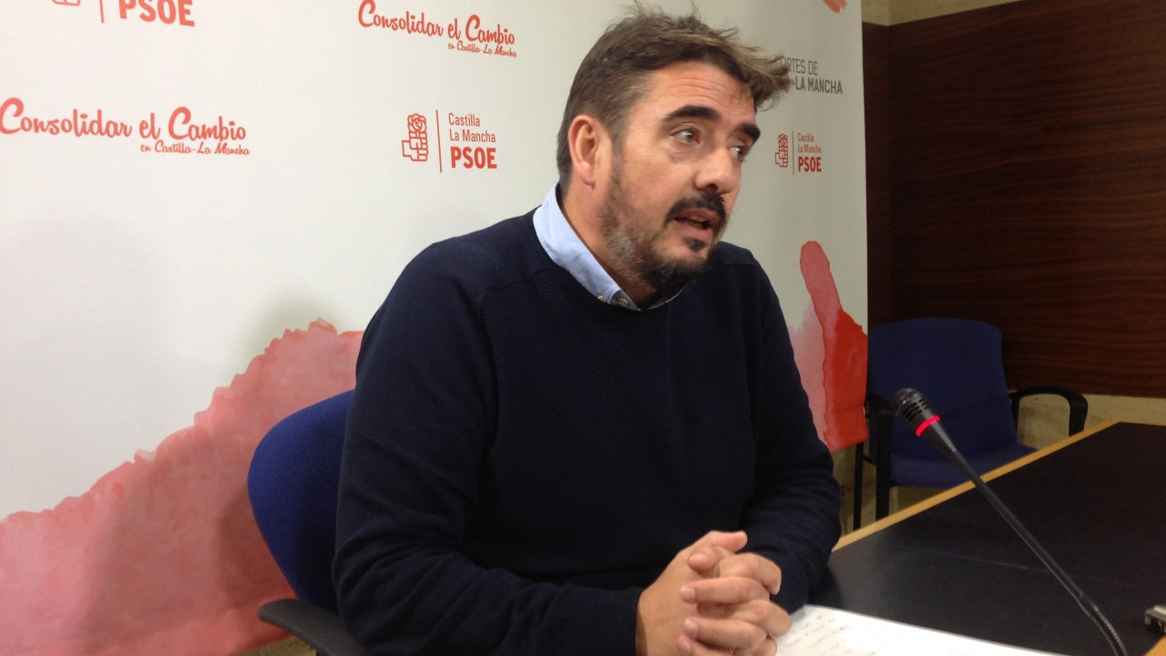 "En 2017, contrasta el trabajo de reconstrucción de García-Page con la oposición destructiva, de mentiras e insultos del PP"