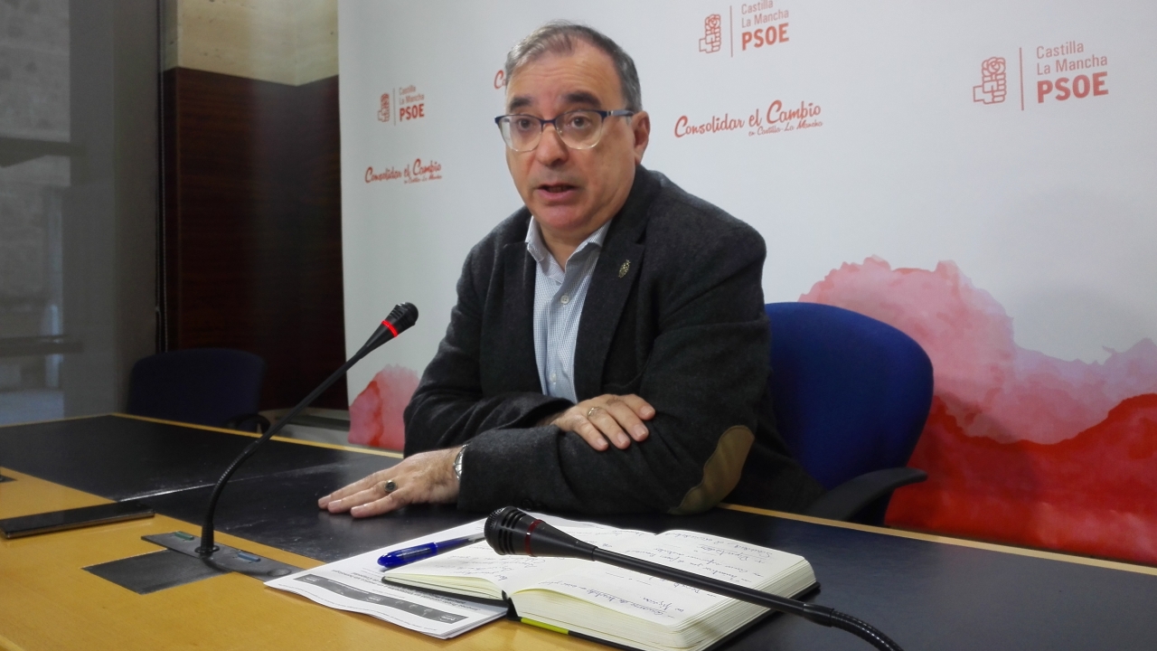 "El PP está en caída libre, sin norte y con un claro competidor como es Ciudadanos, de ahí su radicalismo"