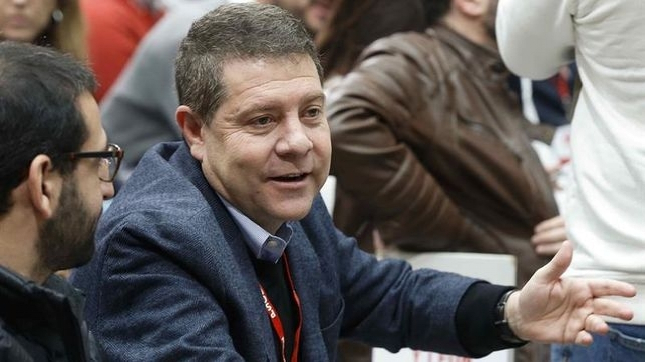 "La reforma del reglamento debe servir para reforzar los ligamentos del partido y conseguir así la confianza mayoritaria de los ciudadanos"