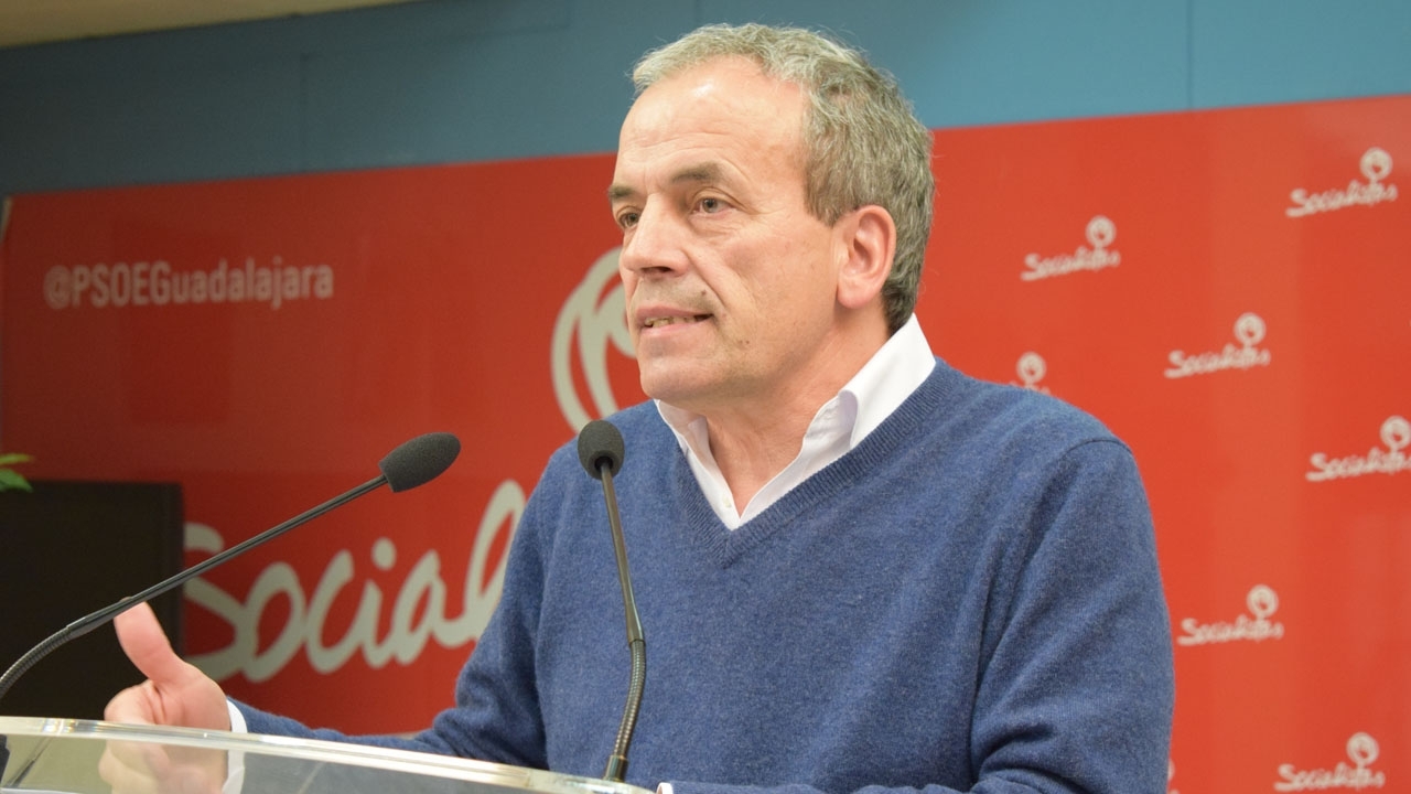 El PSOE exige al ministro de Fomento "que traiga soluciones para Guadalajara, en vez de hacerse fotos con el alcalde"