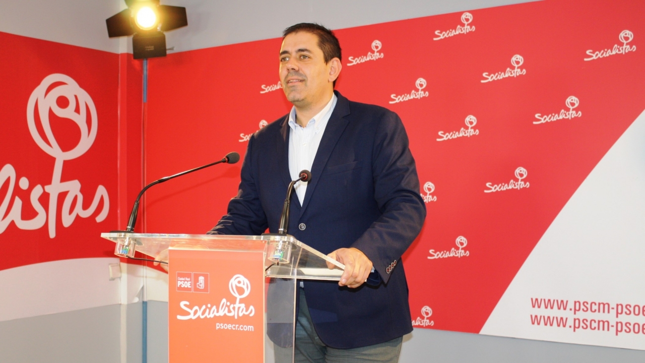 Bolaños: "Es curioso que el PP de Ciudad Real defienda a Rajoy cuando castiga y toma el pelo a los ciudadanos de la provincia con los PGE"