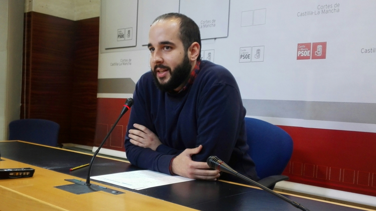 González Caballero pide a Rosa Romero que firme por Puertollano &quot;y se comprometa a no paralizar los proyectos que necesita la ciudad&quot;