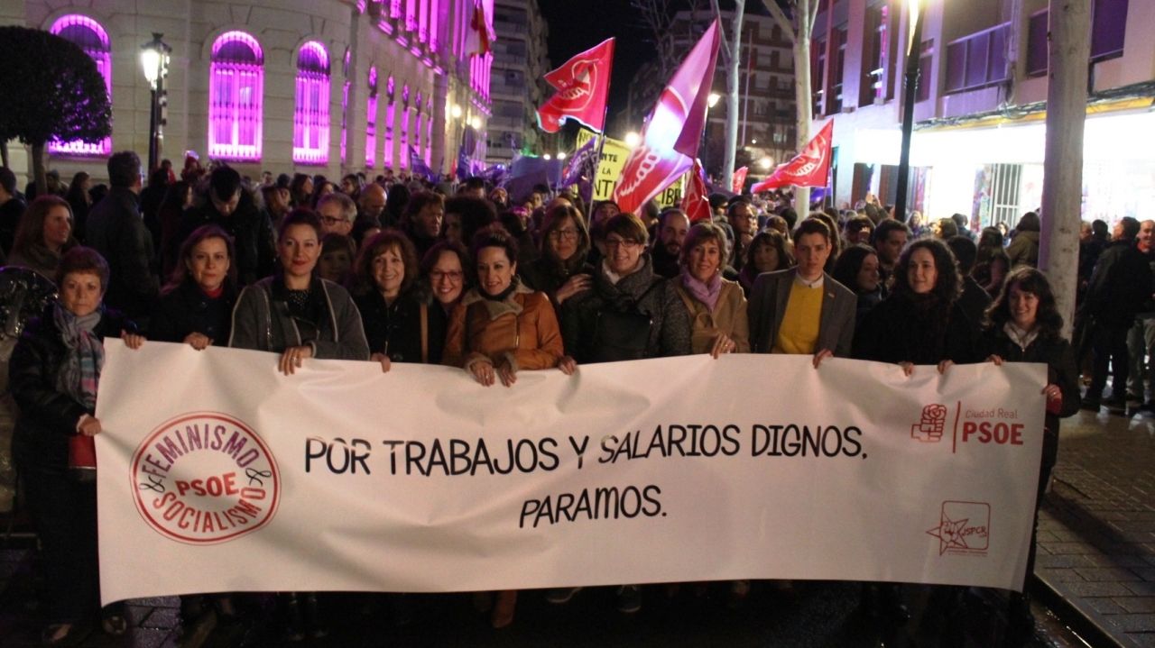 Fernández: "Este 8M será recordado como un hito de la lucha feminista en nuestro país y es triste ver como las mujeres del PP estuvieron ausentes"