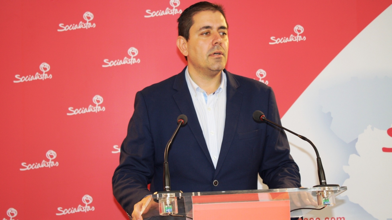 Bolaños: "Las infraestructuras cuya titularidad es del Gobierno Central, son las máximas responsables de la situación de superpoblación de conejos"