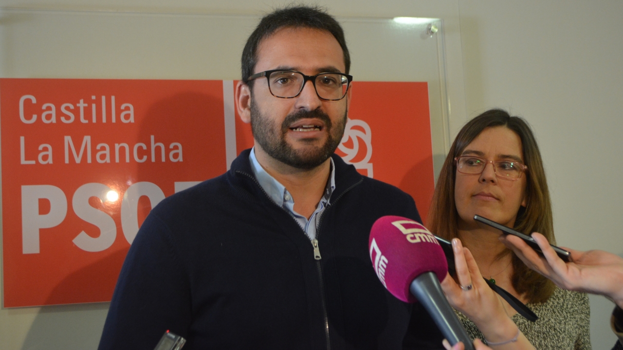 "Que el PP pida perdón por haber devaluado el sacrificio económico de las familias y el esfuerzo personal de los estudiantes por el caso Cifuentes"