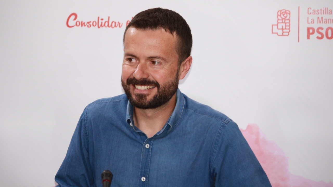 "Con García-Page han aumentado los fondos para la UCLM y se crean nuevas titulaciones, con Cospedal solo había recortes"